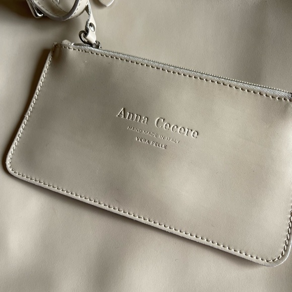 Anna Cecere hand bag - Picture 3 of 3